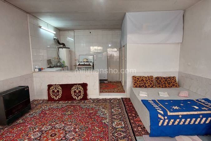 سوئیت سنتی مقبره خیام عطار در نیشابور