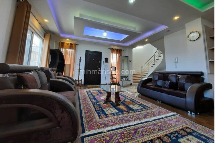 ویلا استخردار تریبلکس سه خواب در چالوس