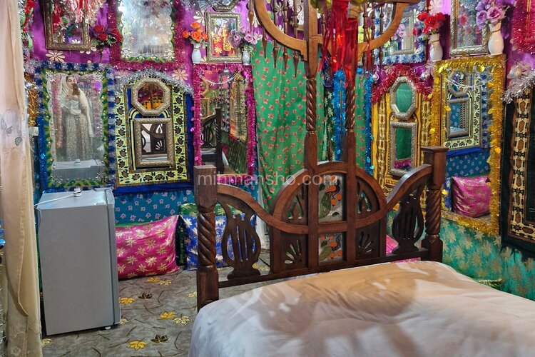 اتاق حجله در اقامتگاه بومگردی قشم