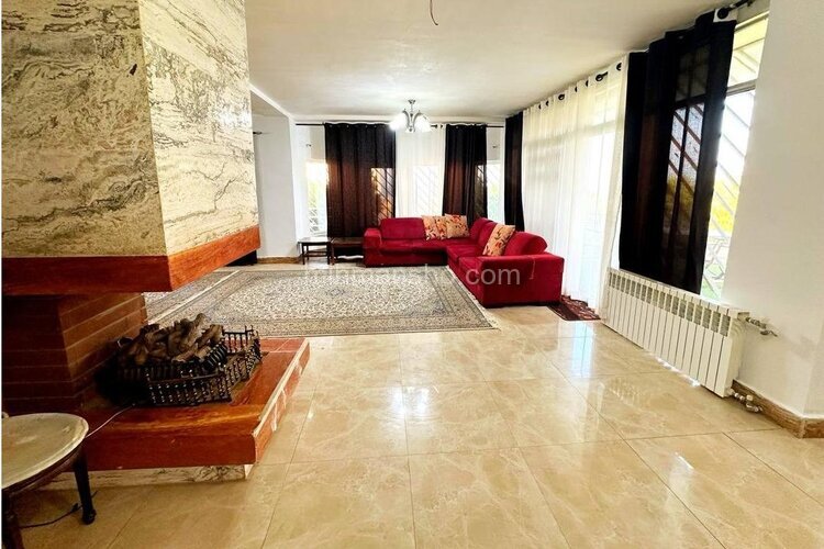 ویلا استخردار دوبلکس سه خواب ساحلی در محمود آباد