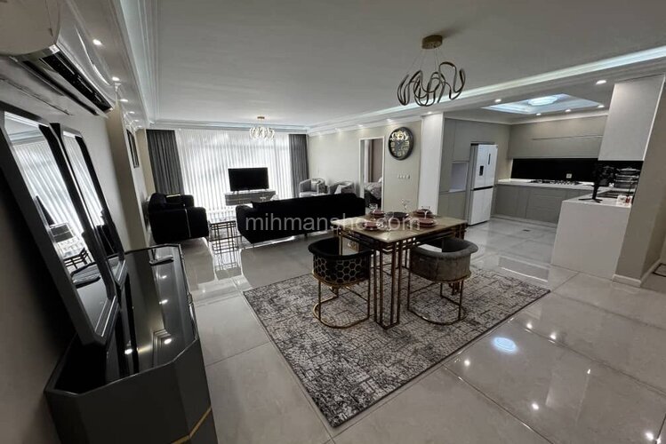 آپارتمان مبله دو خواب زیرهمکف در سعادت آباد