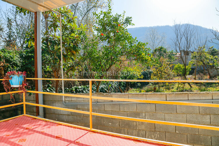 واحد در طبقه اول خانه در رامسر