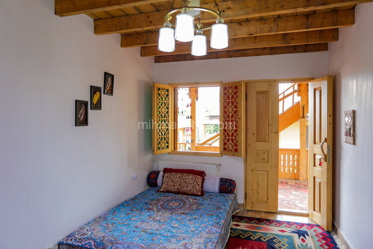 اتاق (2) در اقامتگاه بومگردی در فومن