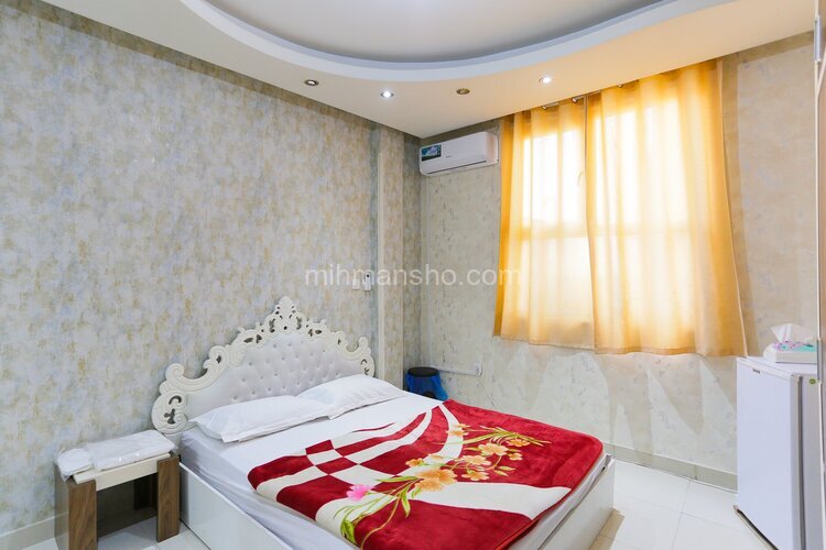 سوئیت 20 متری در انقلاب