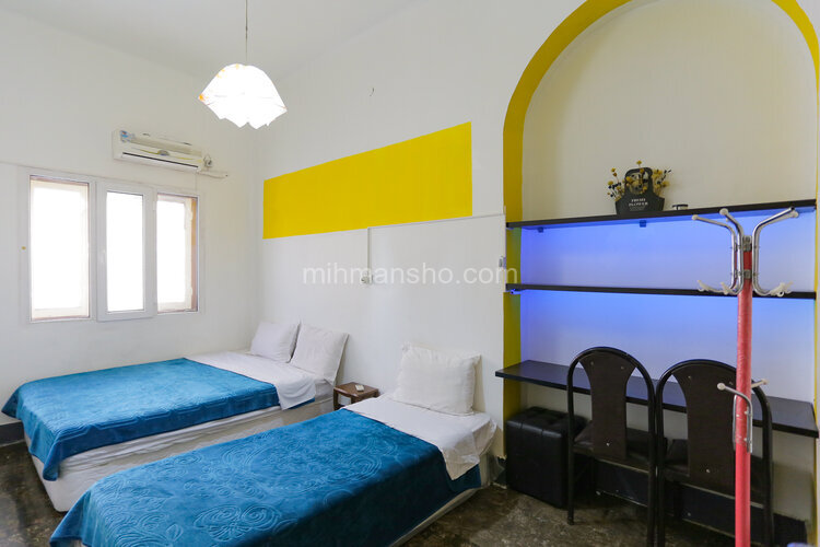 اتاق سه نفره مستردار در هاستل در دروازه دولت