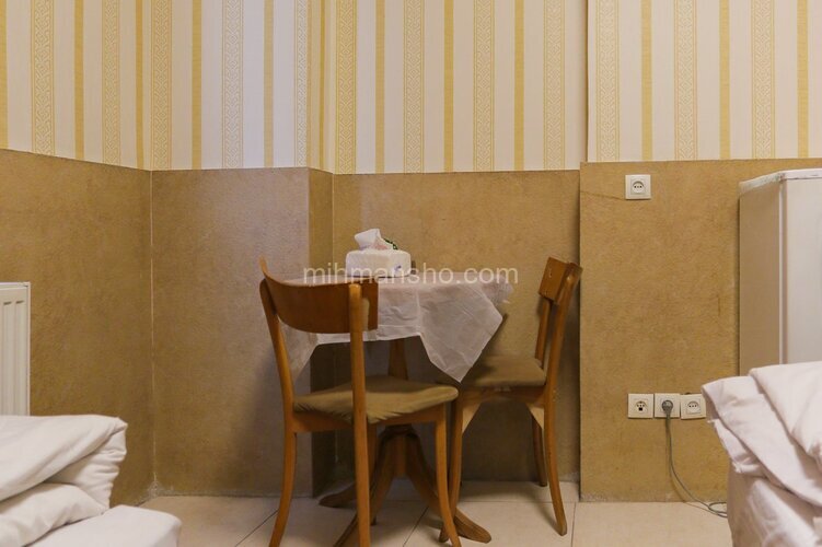 اتاق 303 صدریه در مهمانپذیر میدان خراسان