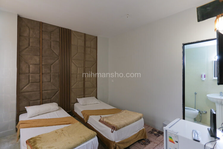 اتاق مبله دو تخت آوین 4 در هاستل انقلاب