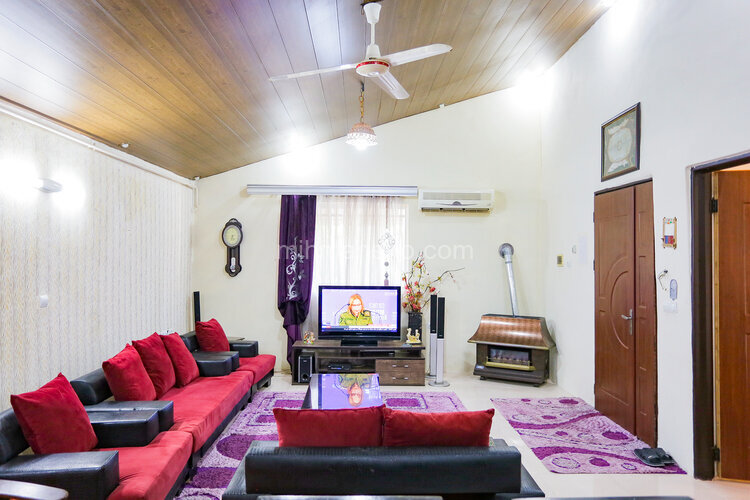 ویلا همیشه بهار گیلار در بندر انزلی