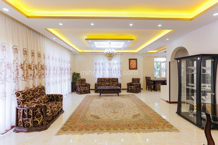 ویلا استخردار سه خواب بنیتا در چهار باغ