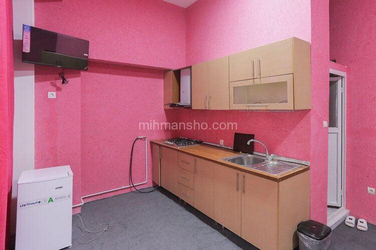 واحد سه نفره در مسافرخانه در میدان فردوسی