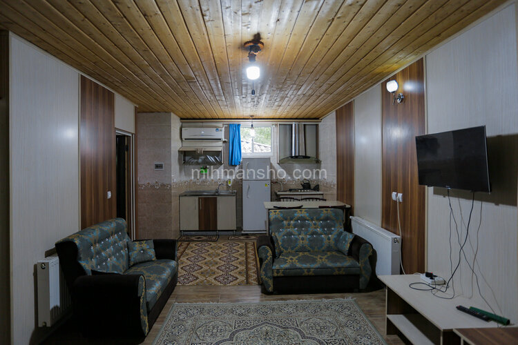 واحد چوبی جنگلی لب رودخونه درماسال