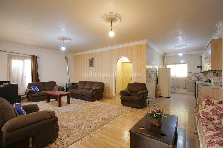 ویلا تکخواب استخر آبگرم در کردان