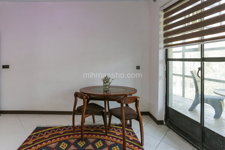 آپارتمان مبله دوخواب در میدان انقلاب