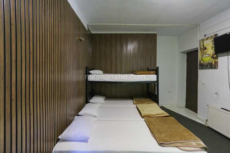 سوئیت 303 در مهمانپذیر بلوار کشاورز