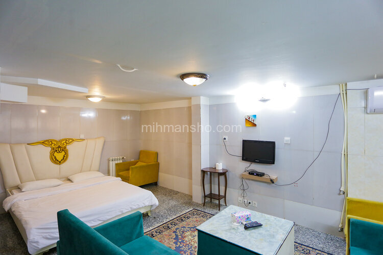 سوئیت زیر همکف گلشن در نارمک