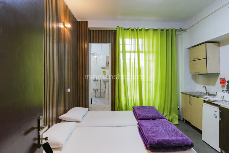 سوئیت اسلامی واحد 302 در بلوار کشاورز