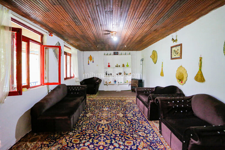 واحد دو خواب در طبقه اول باغ ویلا فومن