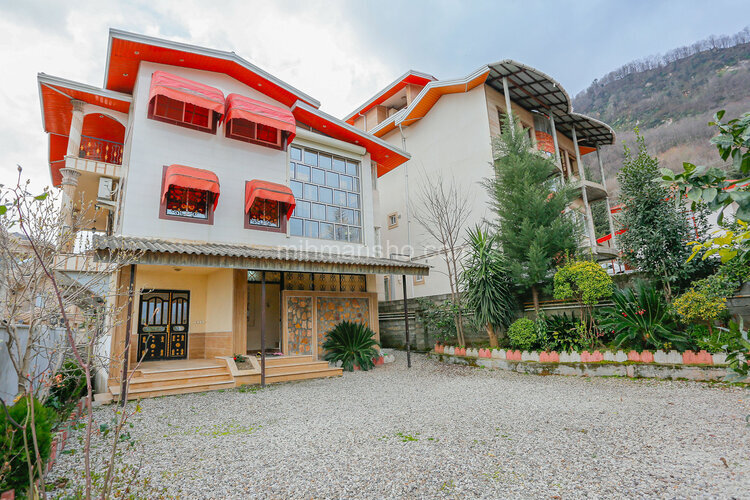 واحد تمشک 2 در طبقه دوم ویلا رامسر