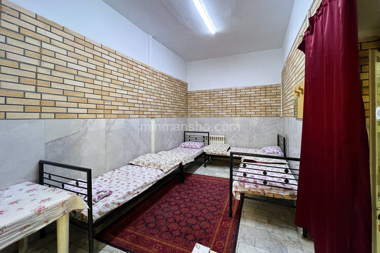 اتاق چهار تخته در مهمانپذیر تهران