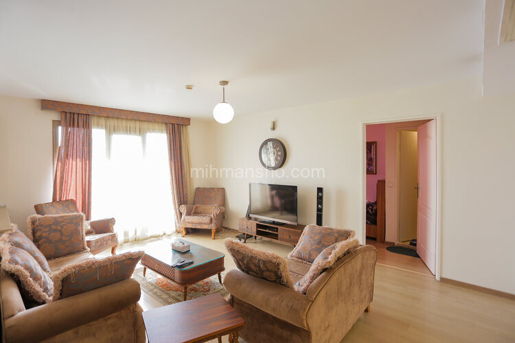 آپارتمان مبله تکخواب 83 در سعادت آباد