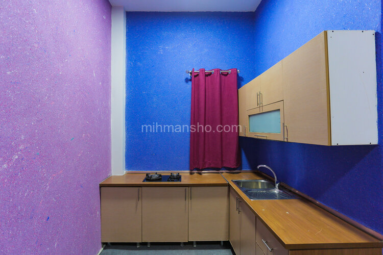 واحد دو نفره در مسافرخانه در میدان فردوسی