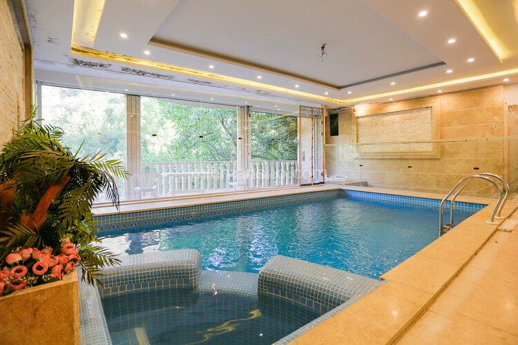 ویلا استخردار تریپلکس سه خواب درمشهد