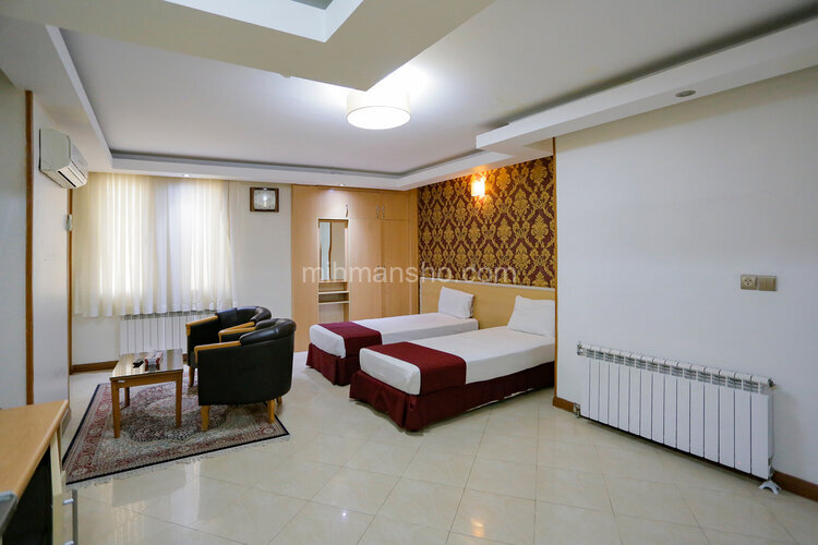 اتاق (4نفره) در هتل آپارتمان در مشهد