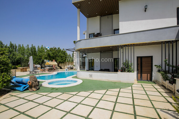 ویلا دوبلکس سه خواب مبله در چهارباغ