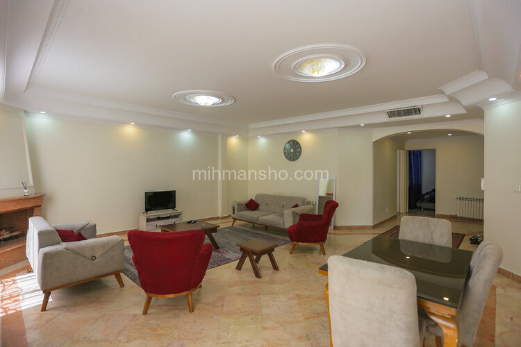 آپارتمان مبله طبقه سوم در ونک